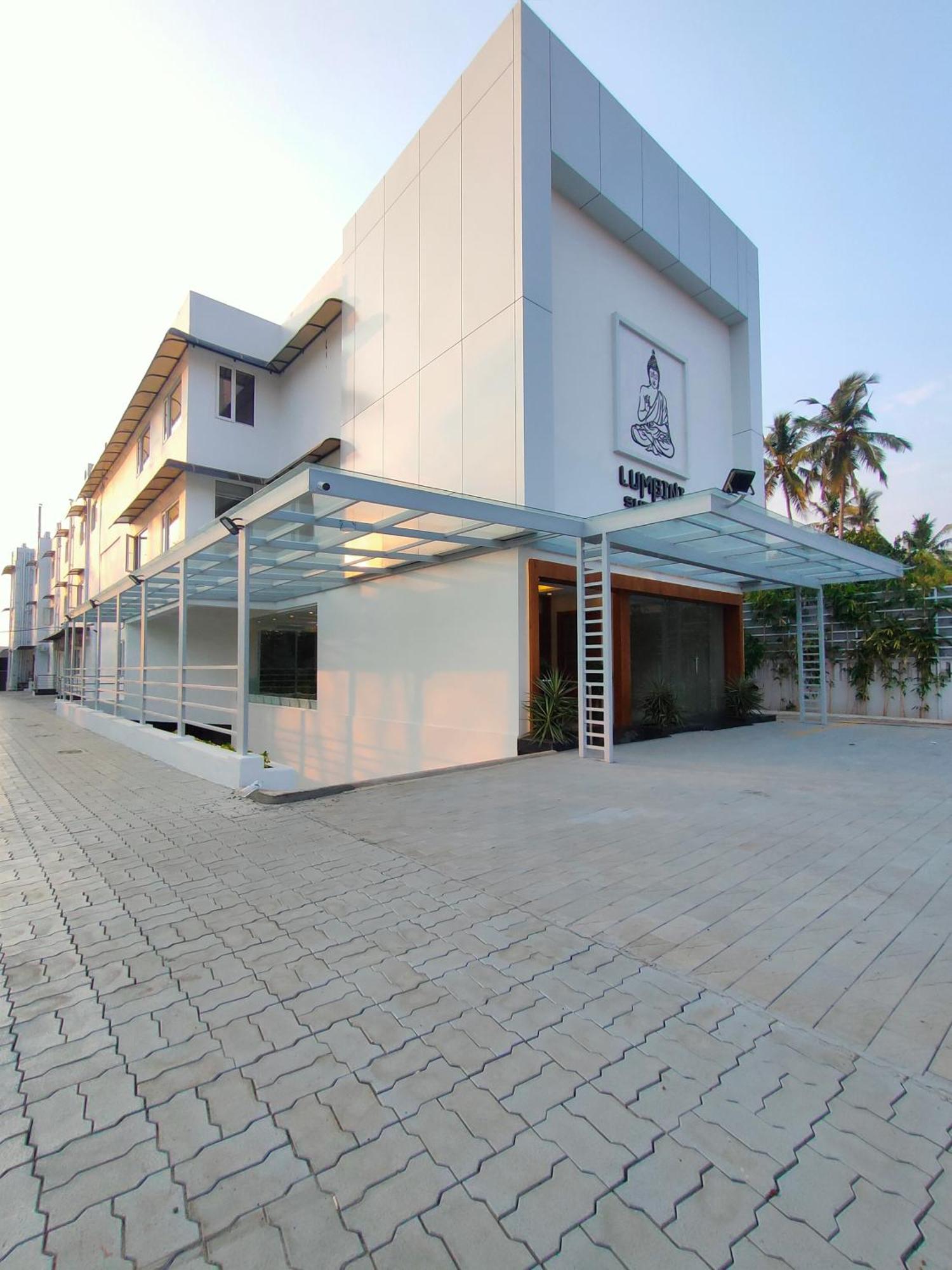 Lumbini Supreme Hotel Thrissur Ngoại thất bức ảnh